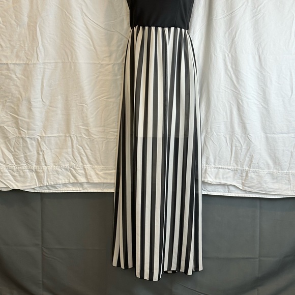 Windsor Black And White Striped Maxi Strapless Dress X-Small - Picture 2 of 16